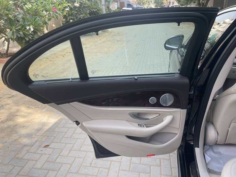 Mercedes E Class 2017 16