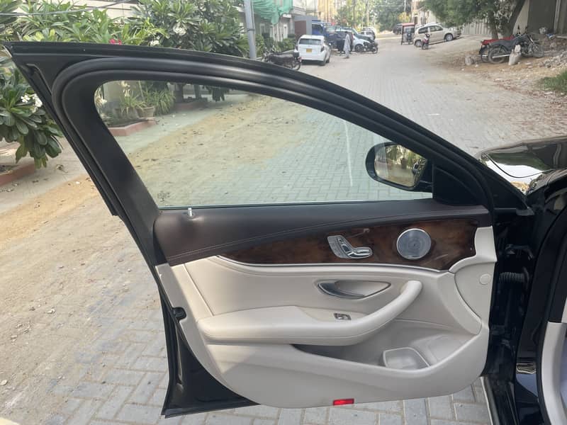 Mercedes E Class 2017 17