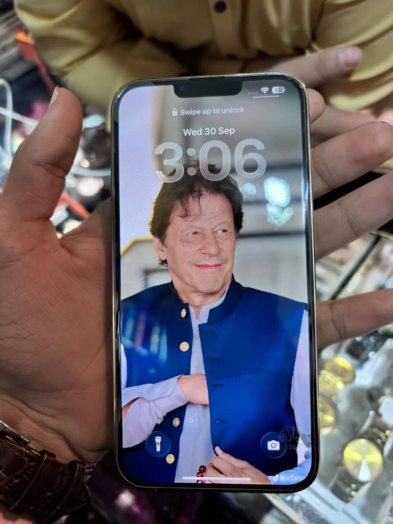 Apple iPhone 13 Pro Max 0