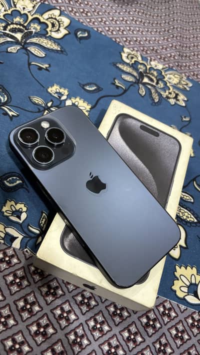 Apple iPhone 15 Pro Waterpack 256gb With Original Box And Charger