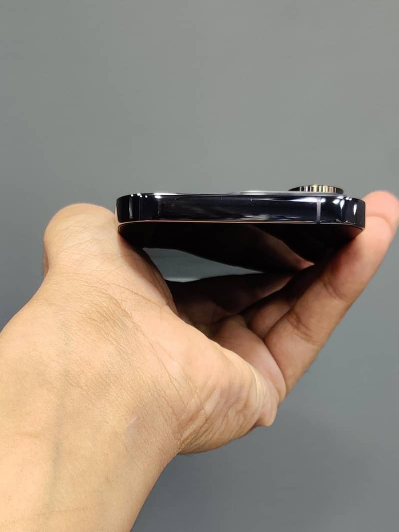 Apple iPhone 14 Pro 4