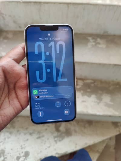 Apple iPhone 14