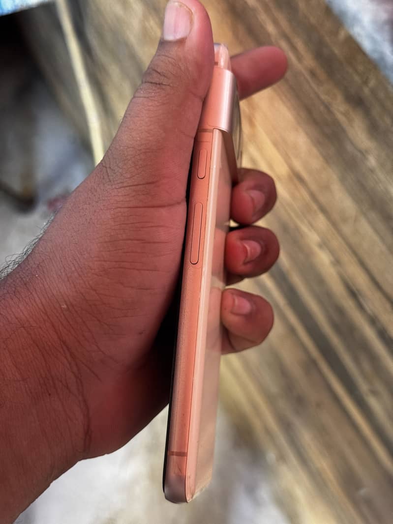 Google Pixel 8 3