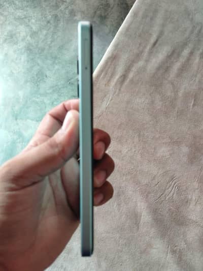 Realme C33