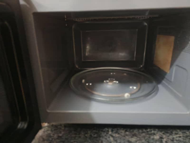 microwave oven 1