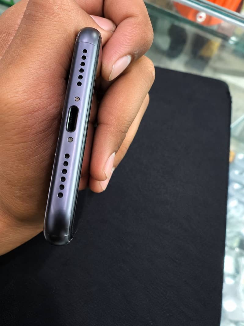 Apple iPhone 11 1