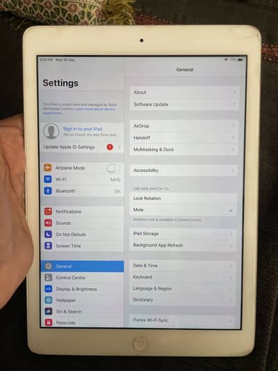 Apple iPad Air 1st Gen 16GB WiFi