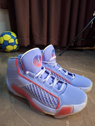 Nike Air Jordan 38 Fadeaway - Size 10.5 / EUR 44.5