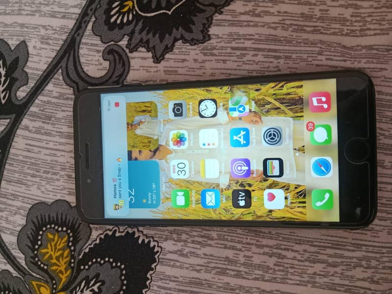 Apple iPhone 7 Plus 1