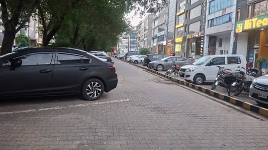 8 MARLA Commercial Plaza 7 Floors Rental Value: Rs. 12,50,000 Per Month DHA LAHORE PHASE 5 CCA