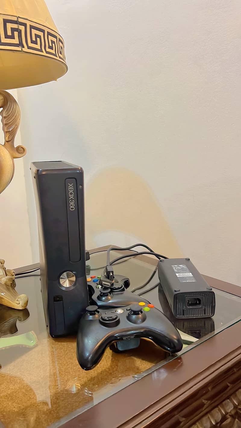 Xbox 360 slim 2