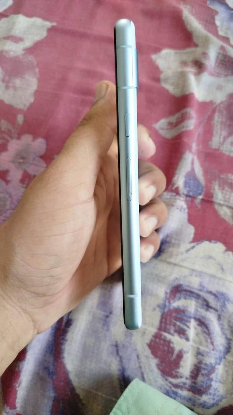 Google Pixel 7a 2