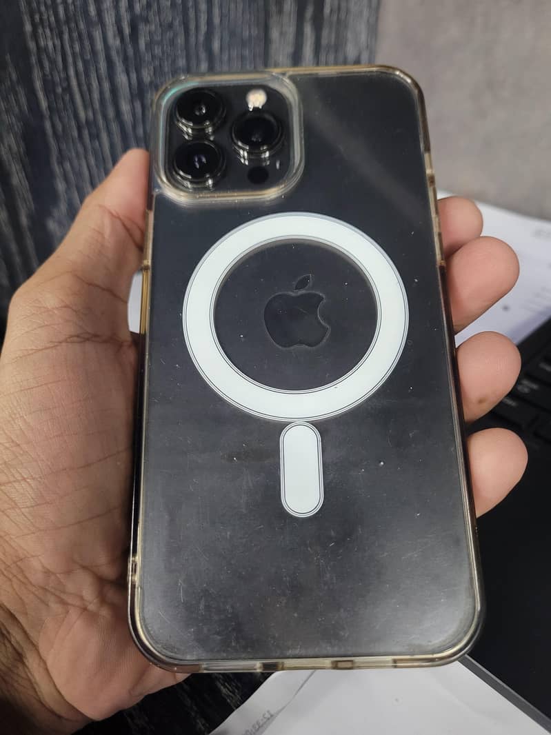 Apple iPhone 13 Pro Max 3