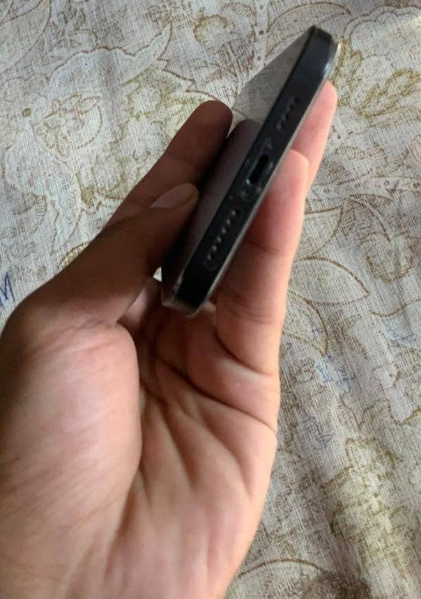 Apple iPhone 14 Pro Max 2