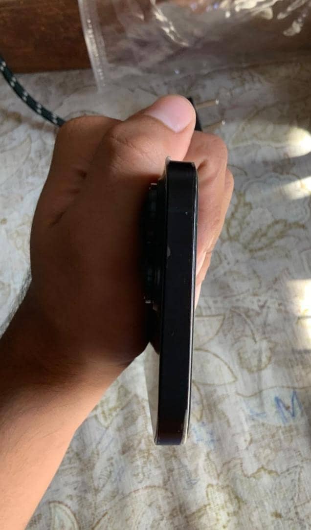 Apple iPhone 14 Pro Max 3