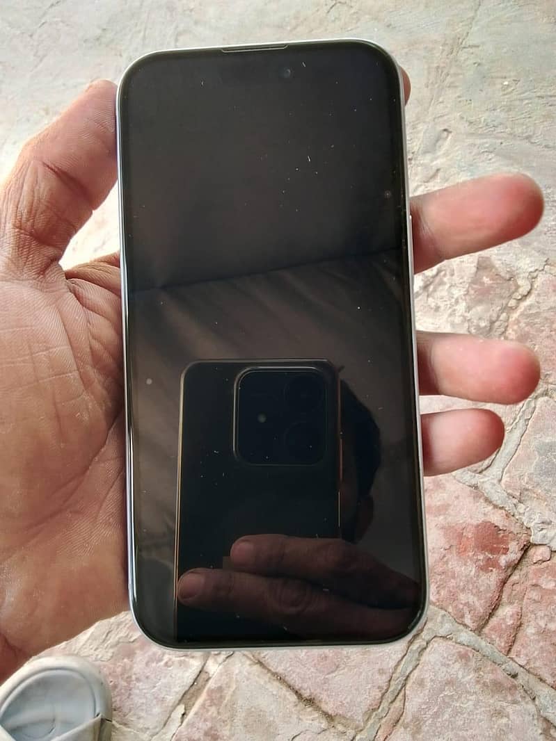 Apple iPhone 15 5