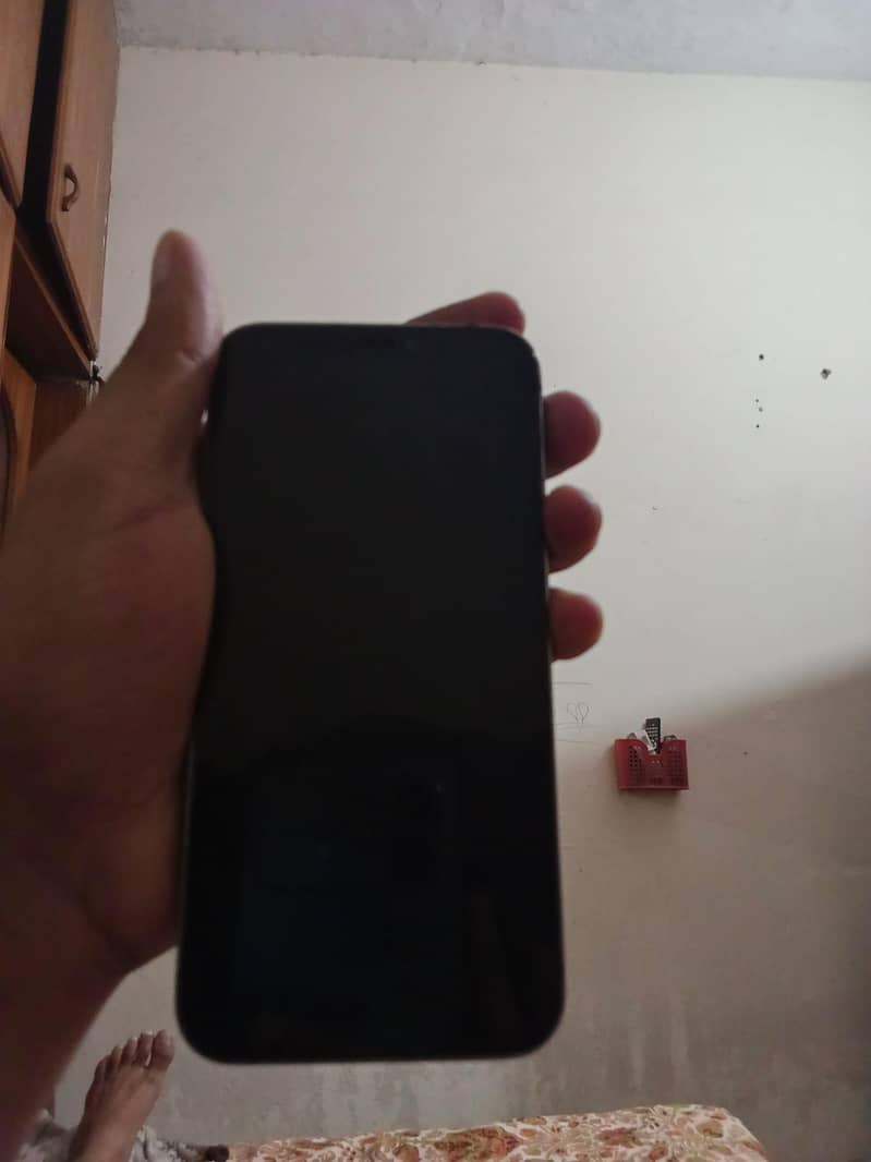 Apple 12 pro 2