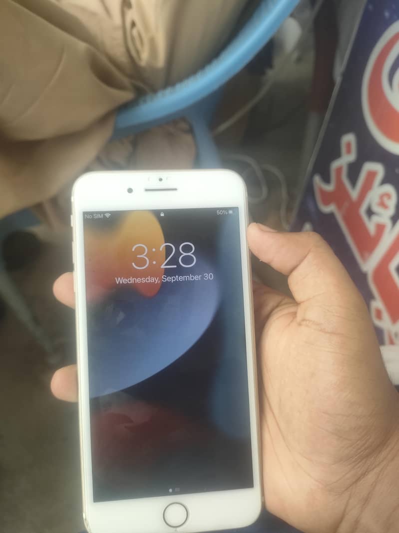 Apple iPhone 7 Plus 0