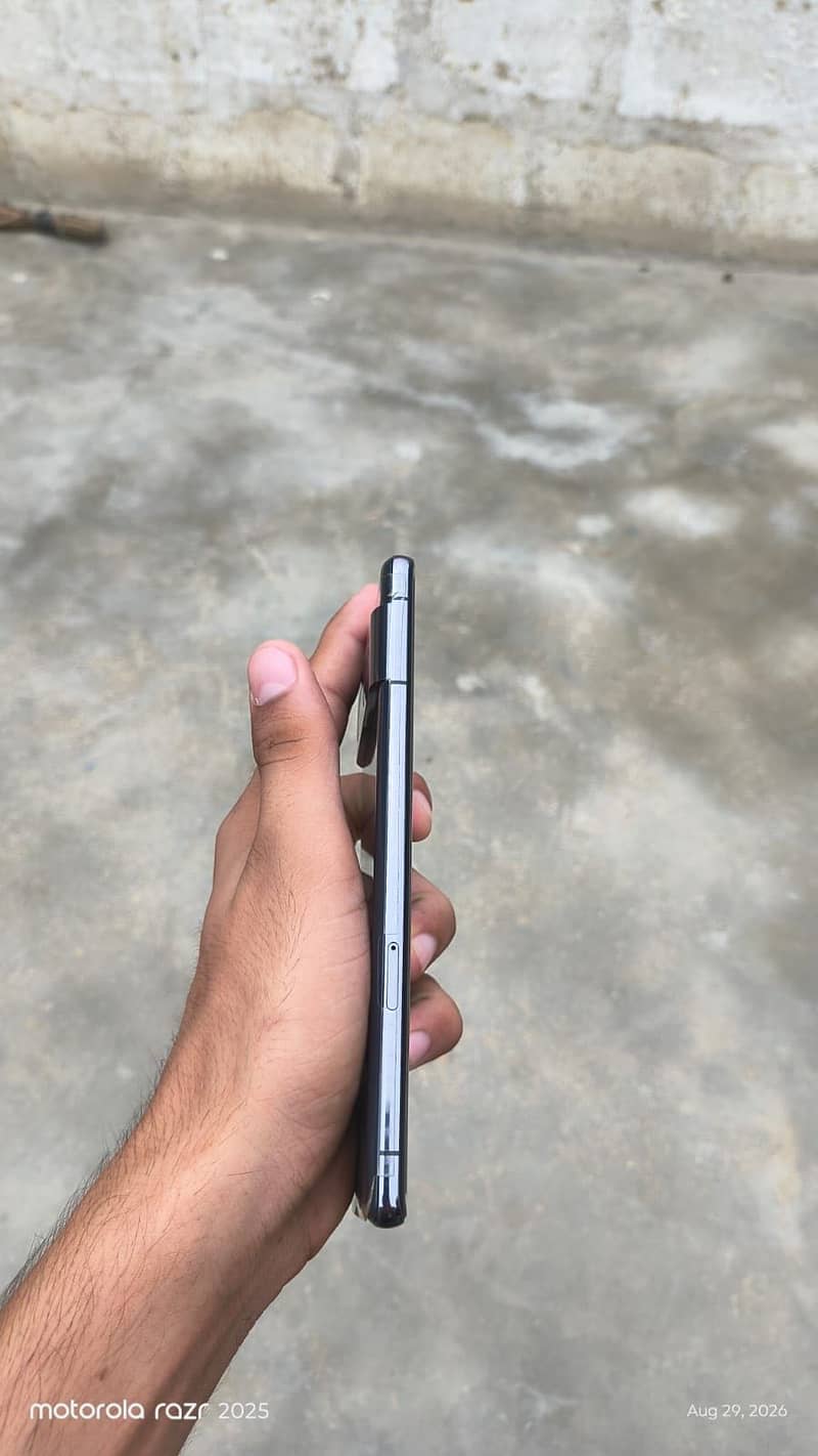 Google Pixel 7 4