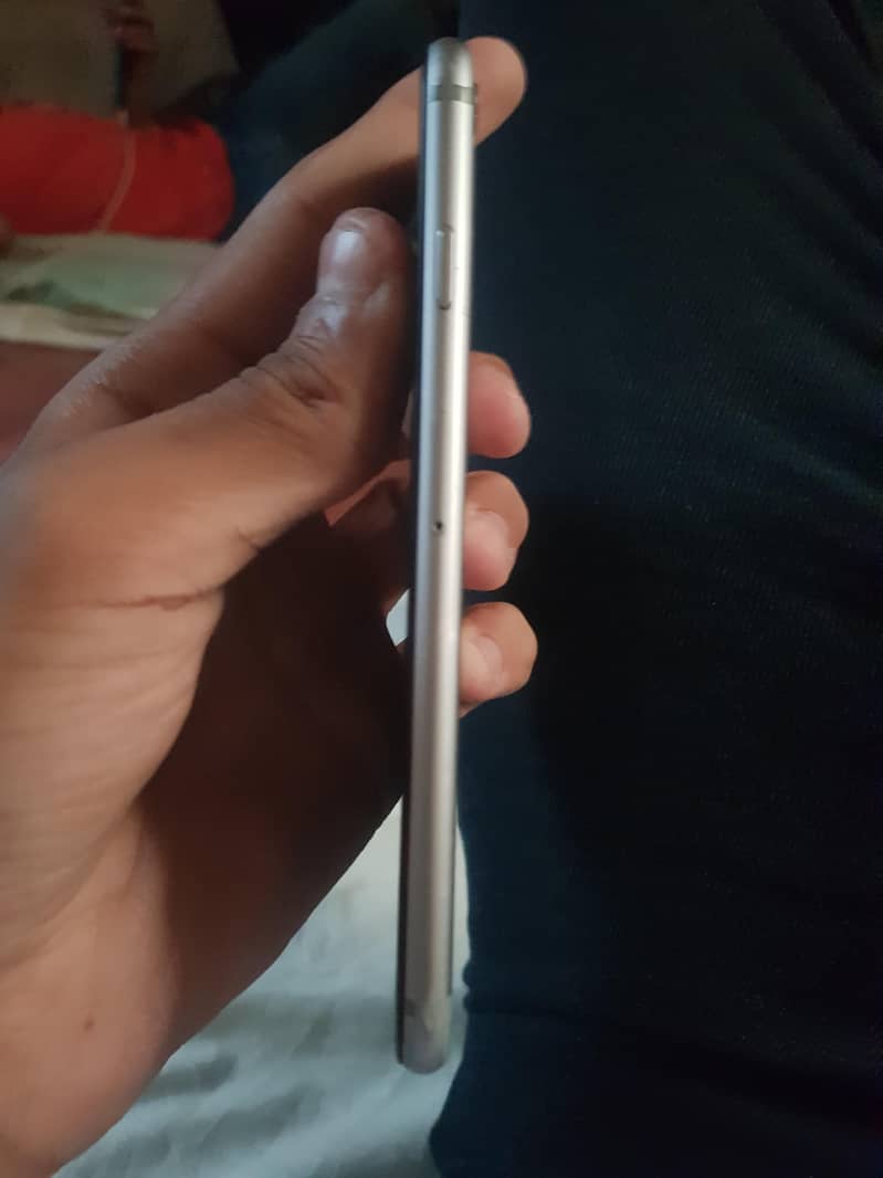 Apple iPhone 6 3
