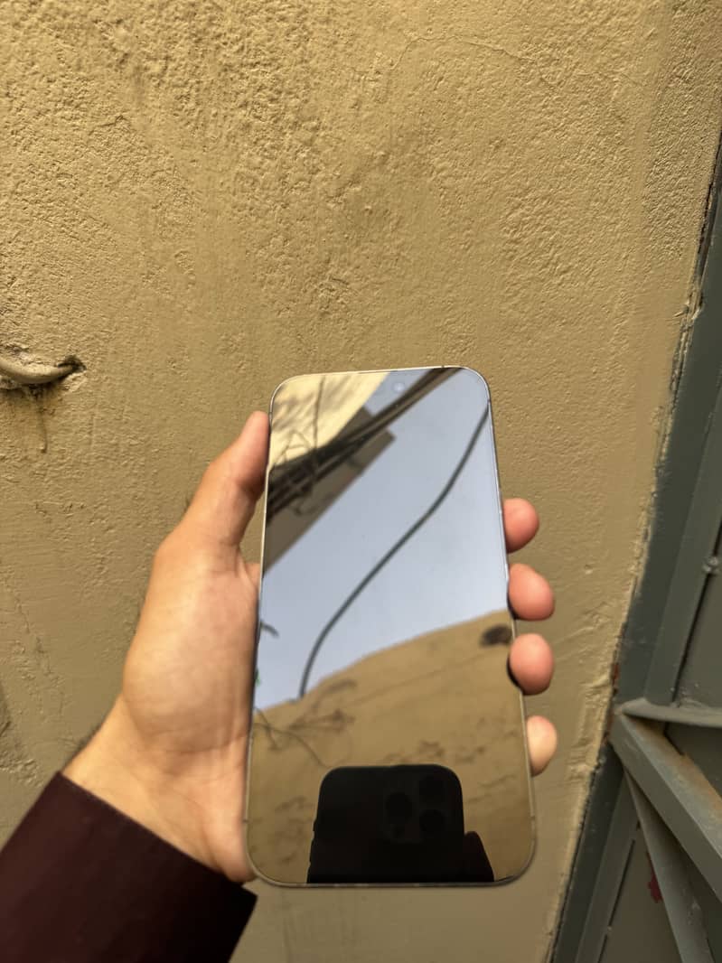 Apple iPhone 14 Pro Max 5