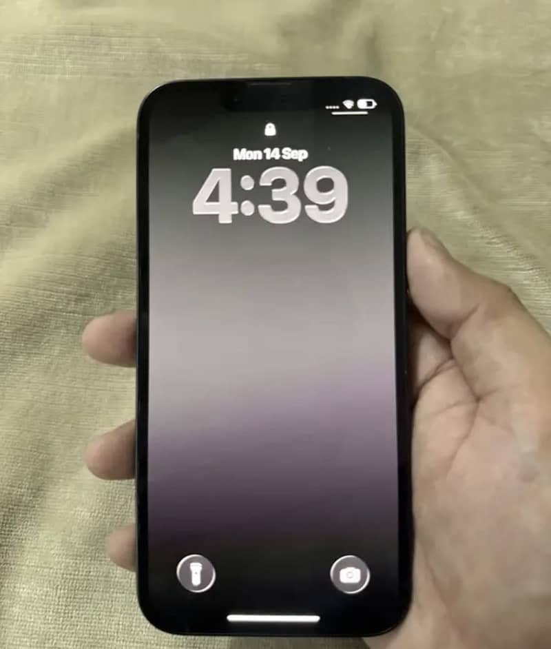 Apple iPhone 14 1
