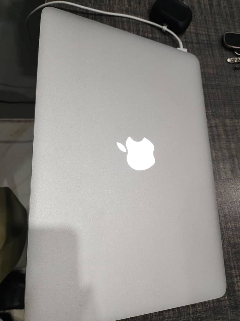 macbook 2015 pro 10/10 0