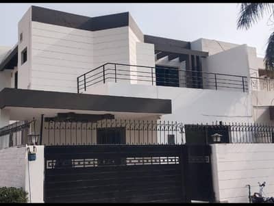 DHA Phase 4,10 Marla Upper Portion Fully Furnished Only Bathular For Rent It'S Having