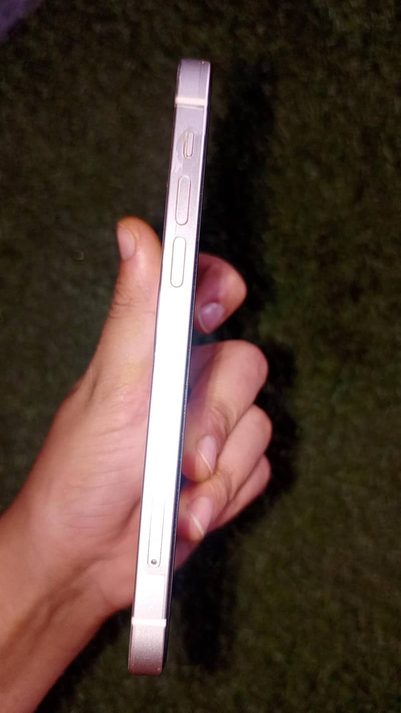 Apple iPhone 12 2