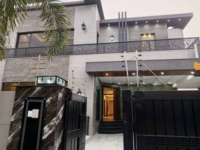 Dha Phase 5 Kanal Full House Fully Furnished For Rent It'S Having