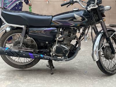Honda 125 - urgent sale - all documents complete