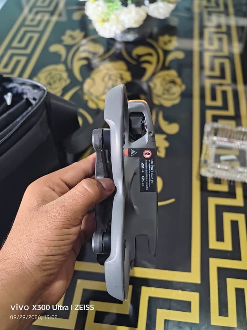 DJI Avata 2 combo package 3