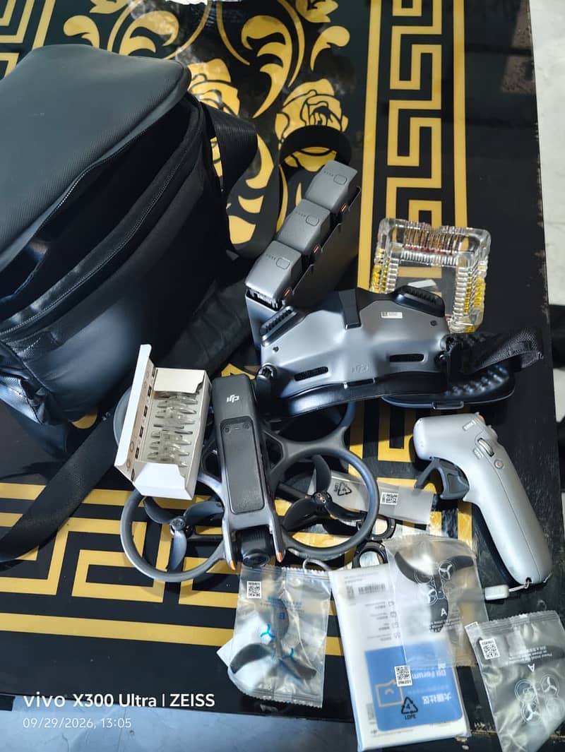 DJI Avata 2 combo package 9