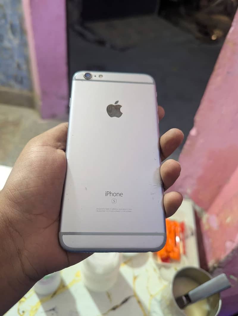 Apple iPhone 6S Plus 3