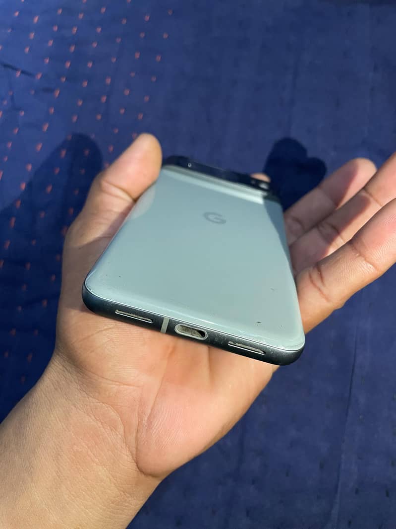 Google Pixel 8 5