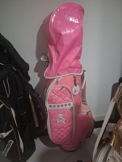 pink Wilson golf bag for girls
