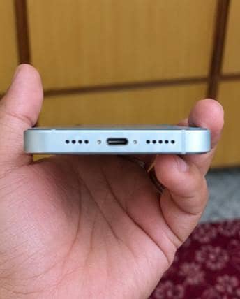 iPhone 12 6