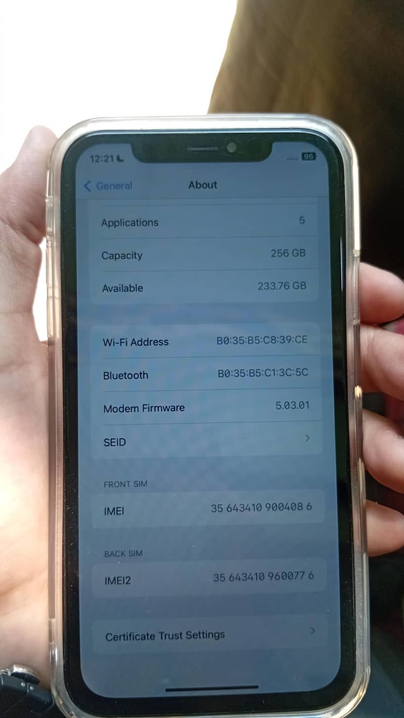 Apple iPhone XR 4