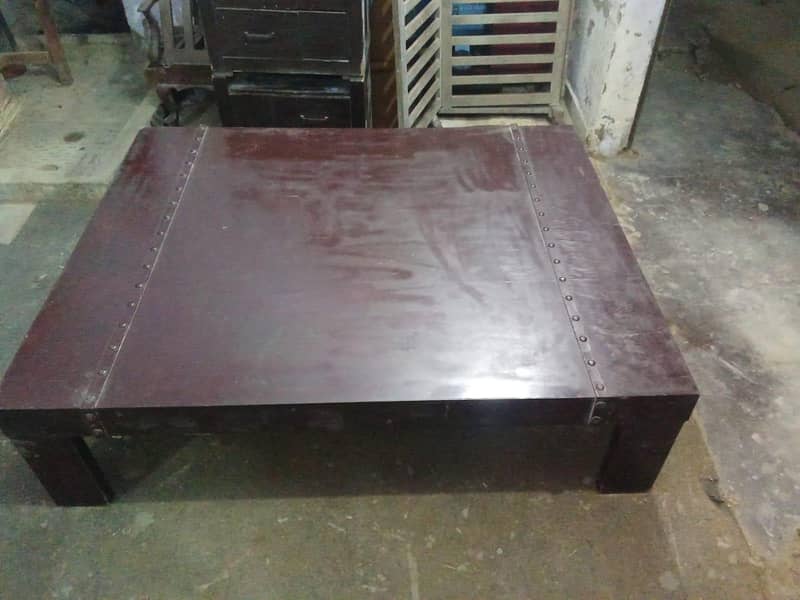 Big drawaingroom table 2