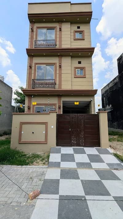 Tripple Storey 3 Marla House Available In Central Park Housing Scheme For sale