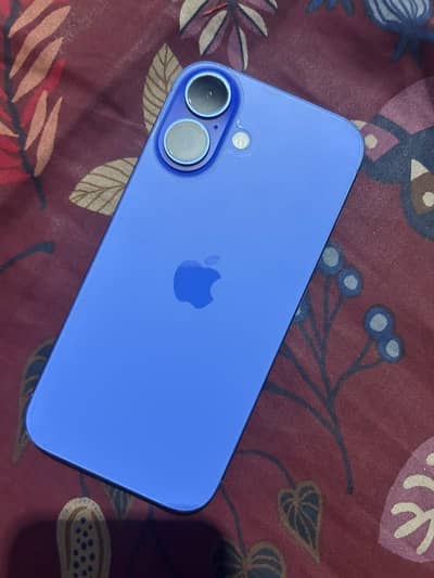 Apple iPhone 16