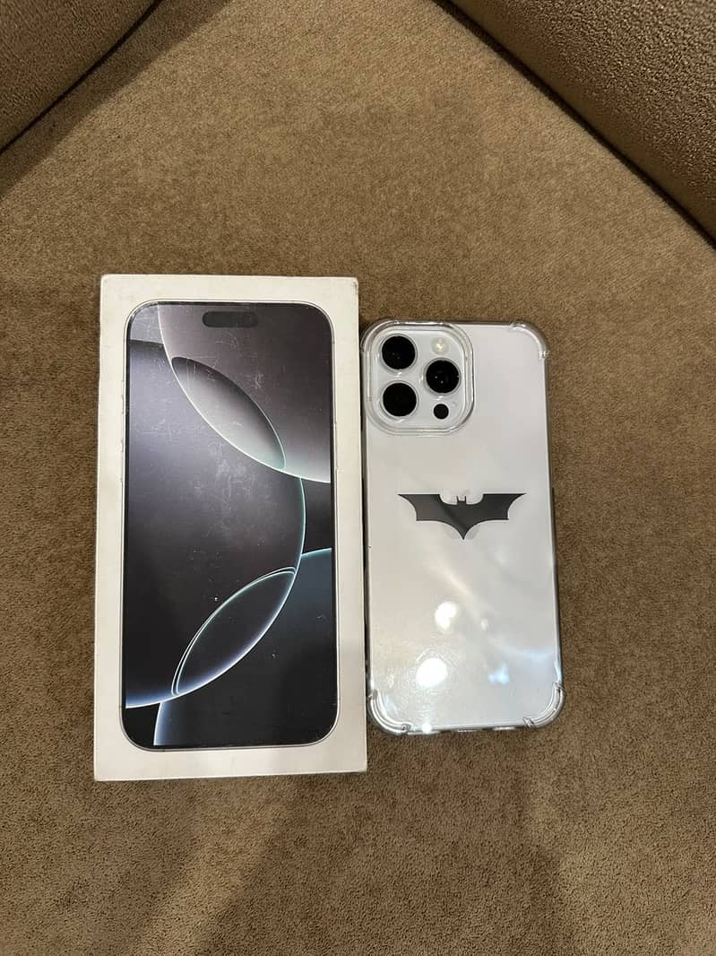 Apple iPhone 16 Pro Max 1