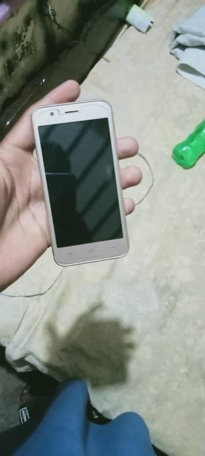 QMobile E1