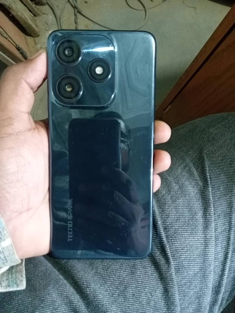 Tecno Spark 10C 4