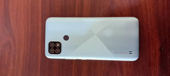 Realme C21