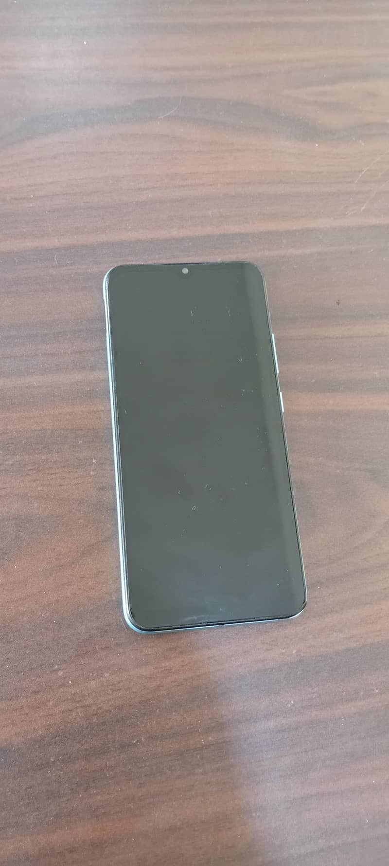 Realme C21 1