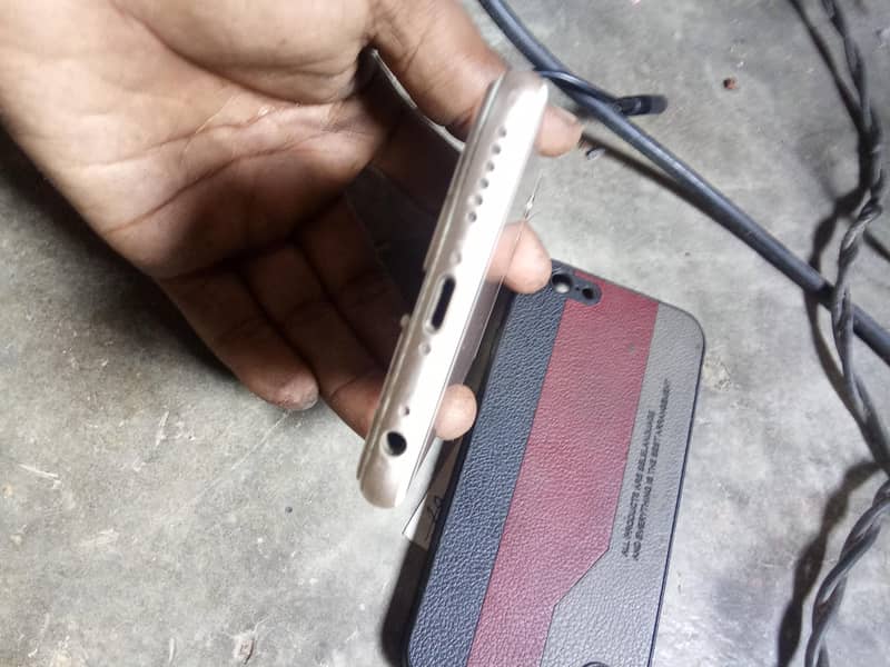 Apple iPhone 6 3
