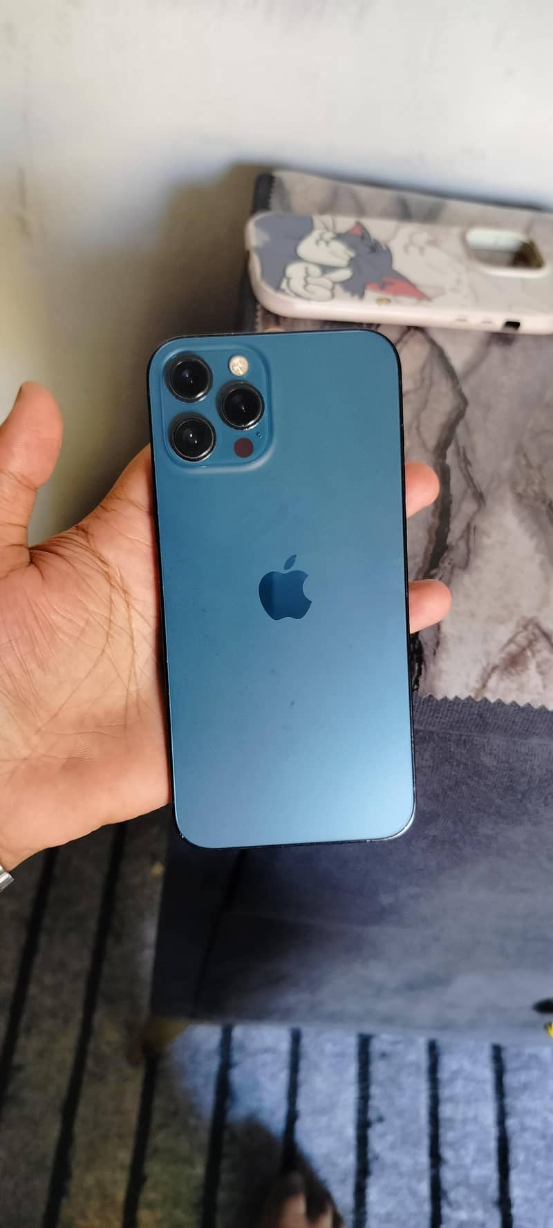 Apple iPhone 12 Pro Max 1