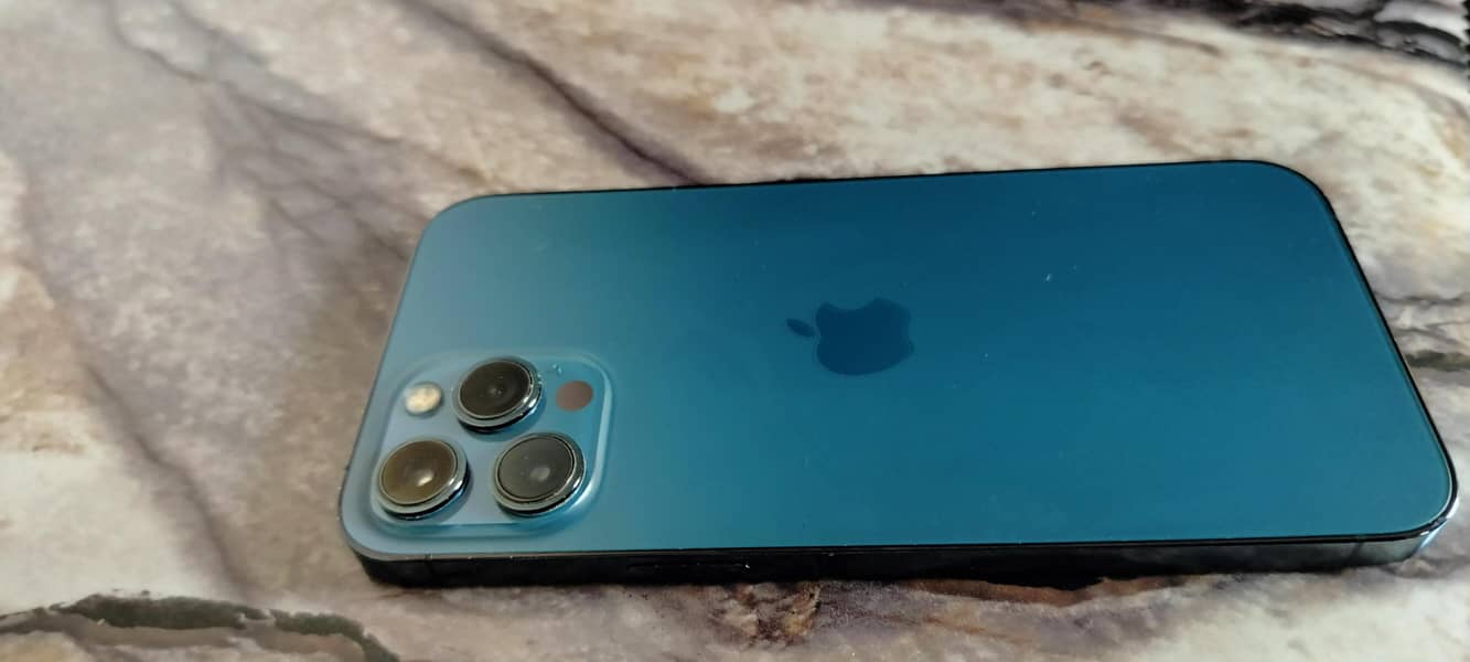 Apple iPhone 12 Pro Max 4