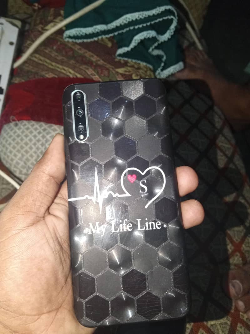 Huawei Y8p 1